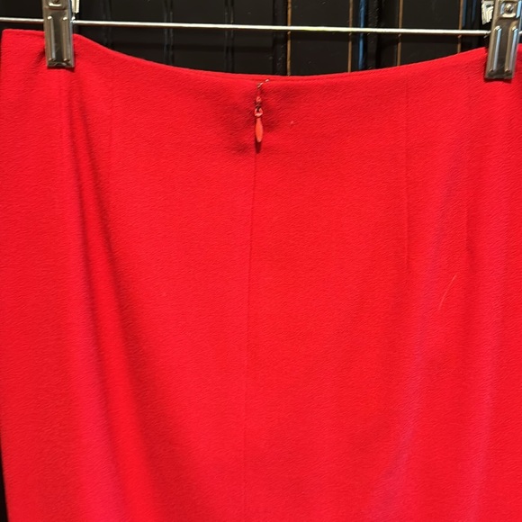 Ellen Tracy, Beautiful, Elegant Red Wool Suit - Picture 9 of 10